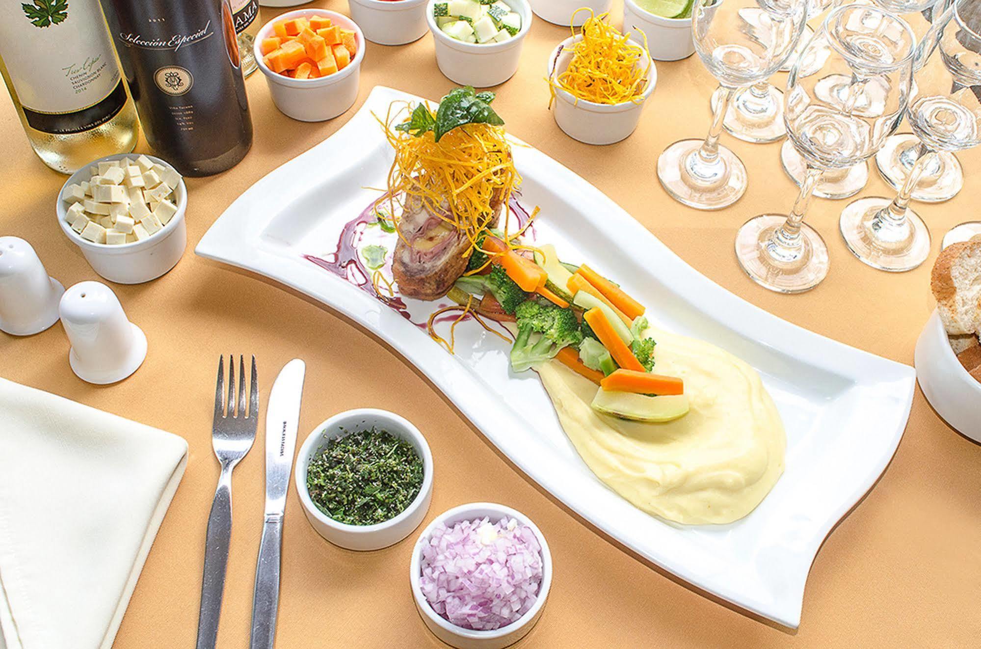 Hotel Taypikala Machupicchu Екстер'єр фото